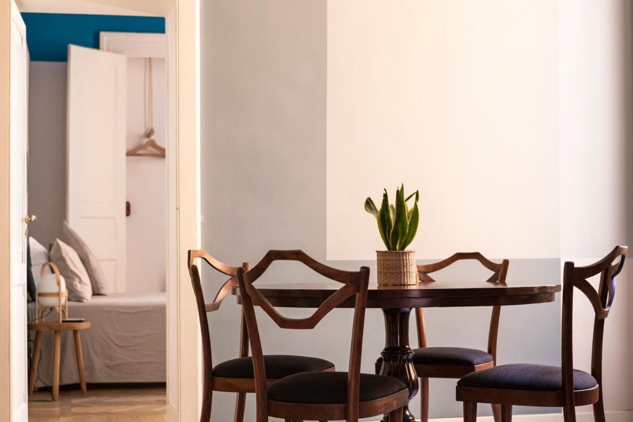 Deluxe Queen Suite