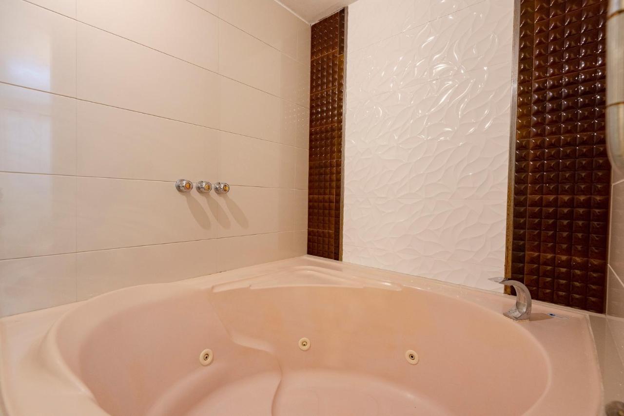 Suite Hot Tub