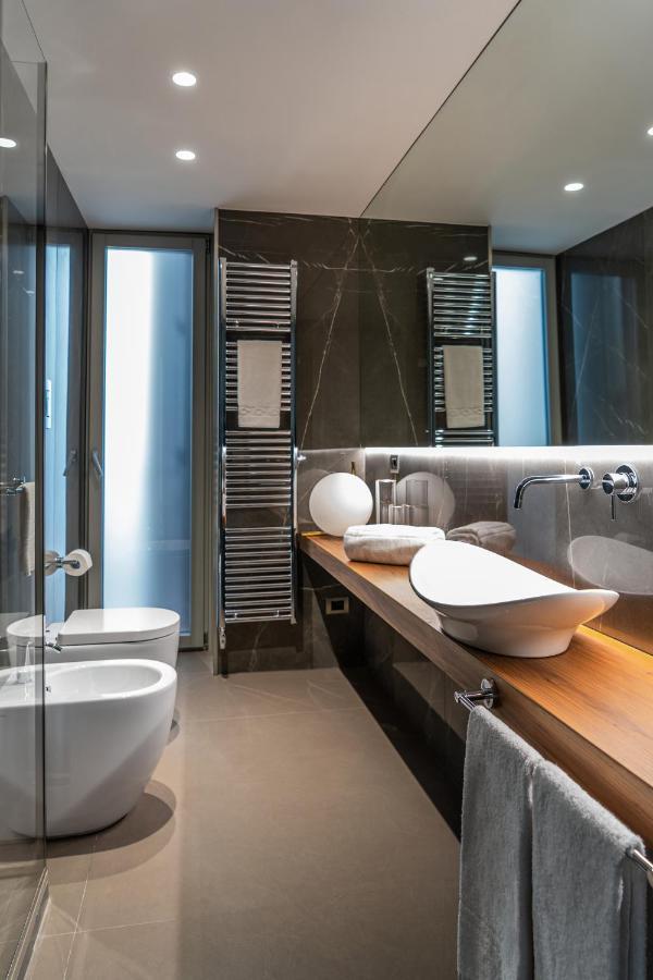 Standard Double Suite