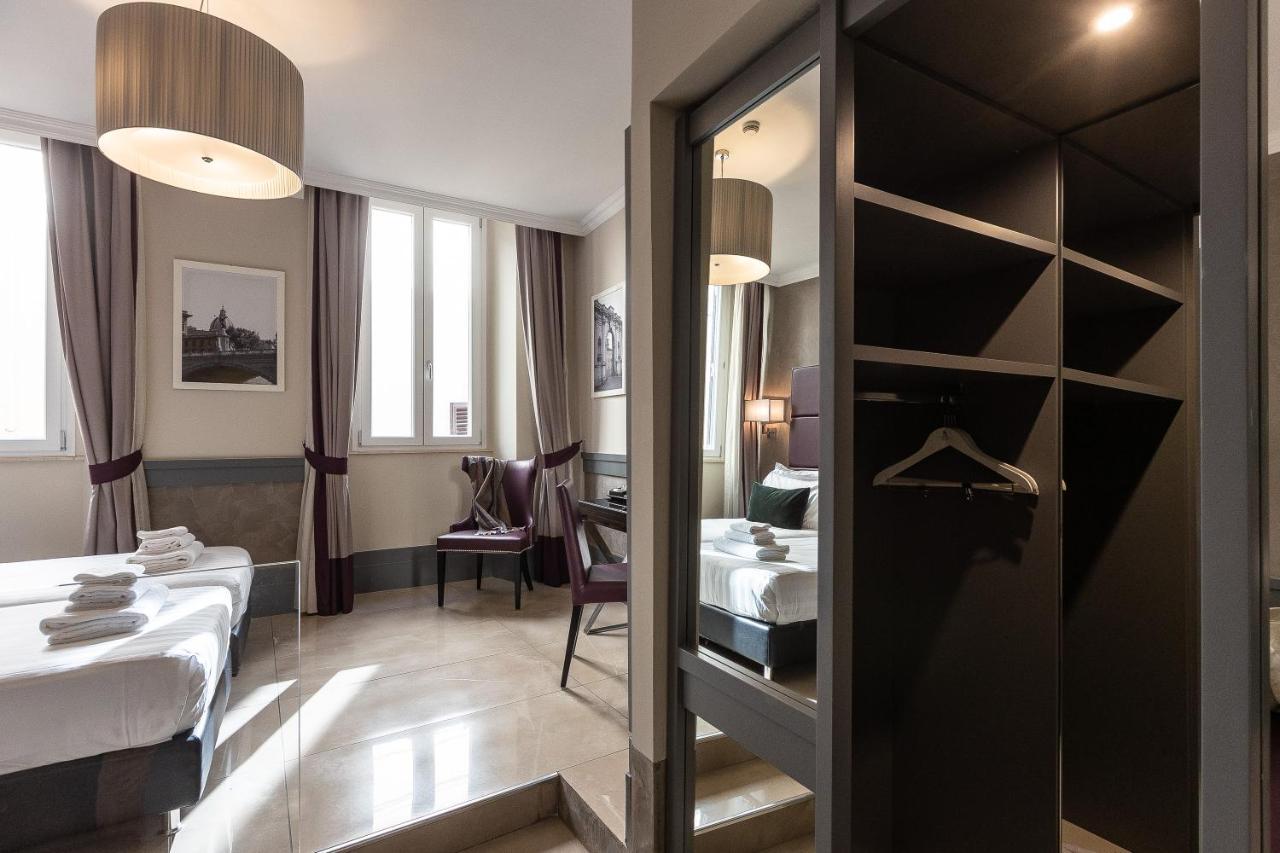 Triple Room Bath