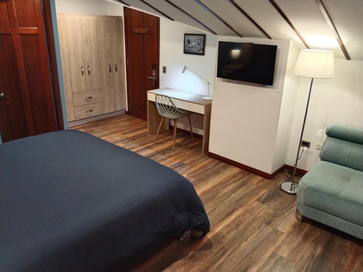 Superior King Room