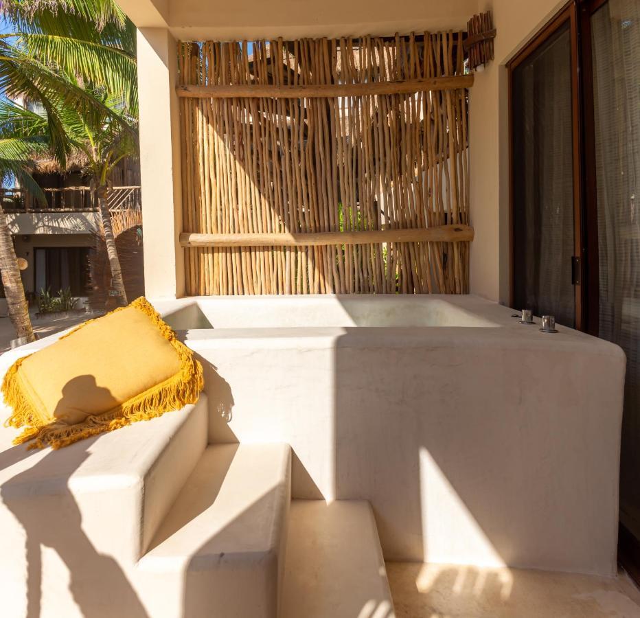 Deluxe Partial Sea View Mini Pool