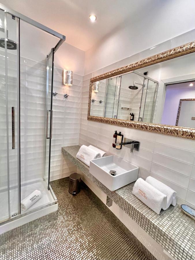 Luxury Triple Room