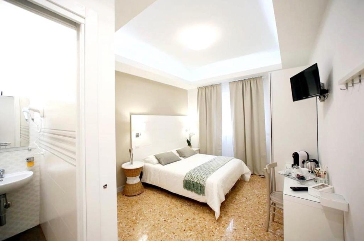 Triple Room Private Bathroom