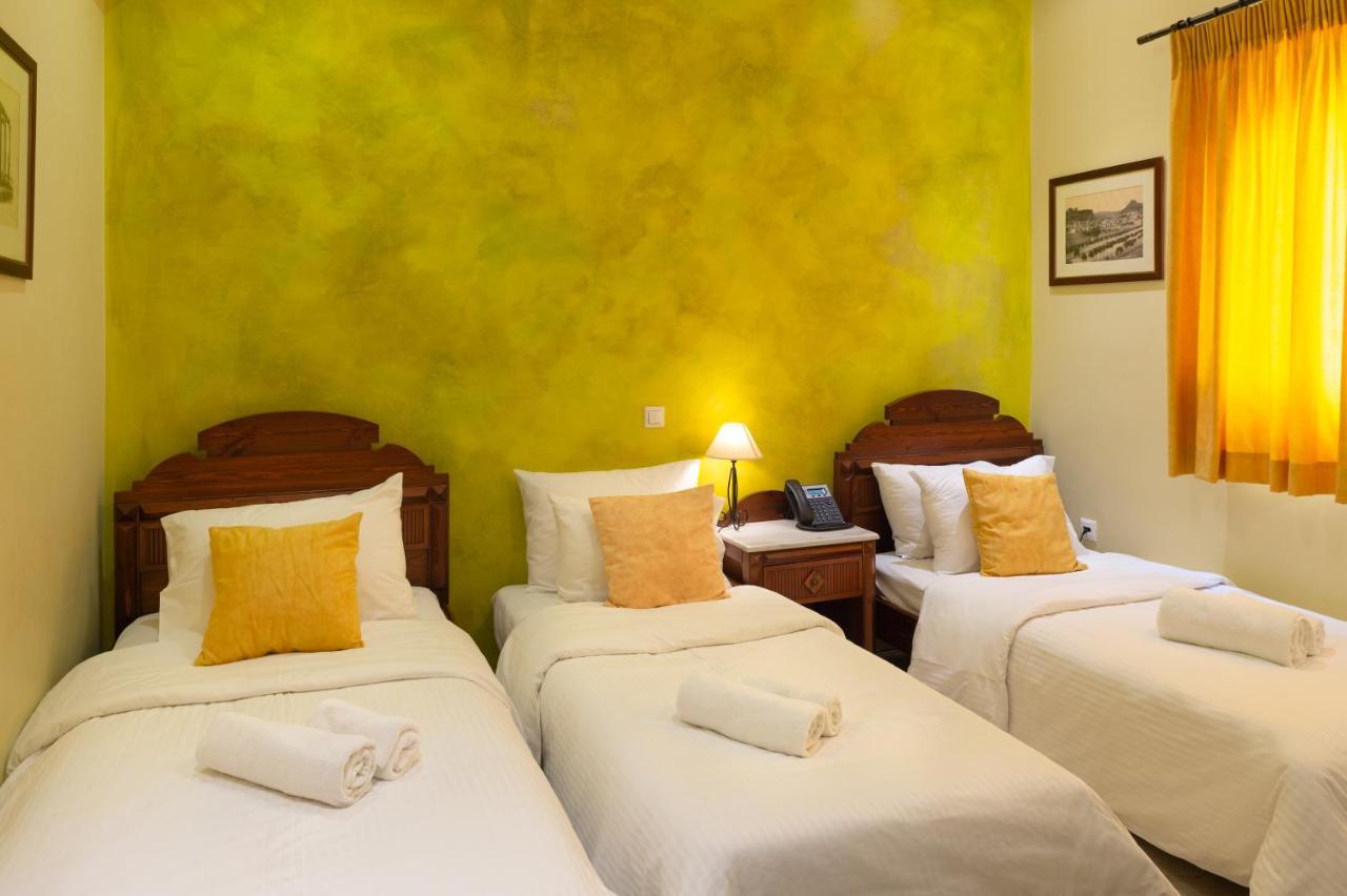 Twin Room extra bed Ensuite Bathroom