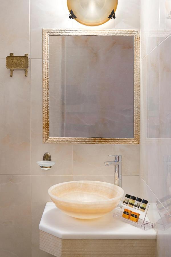 Twin Room extra bed Ensuite Bathroom