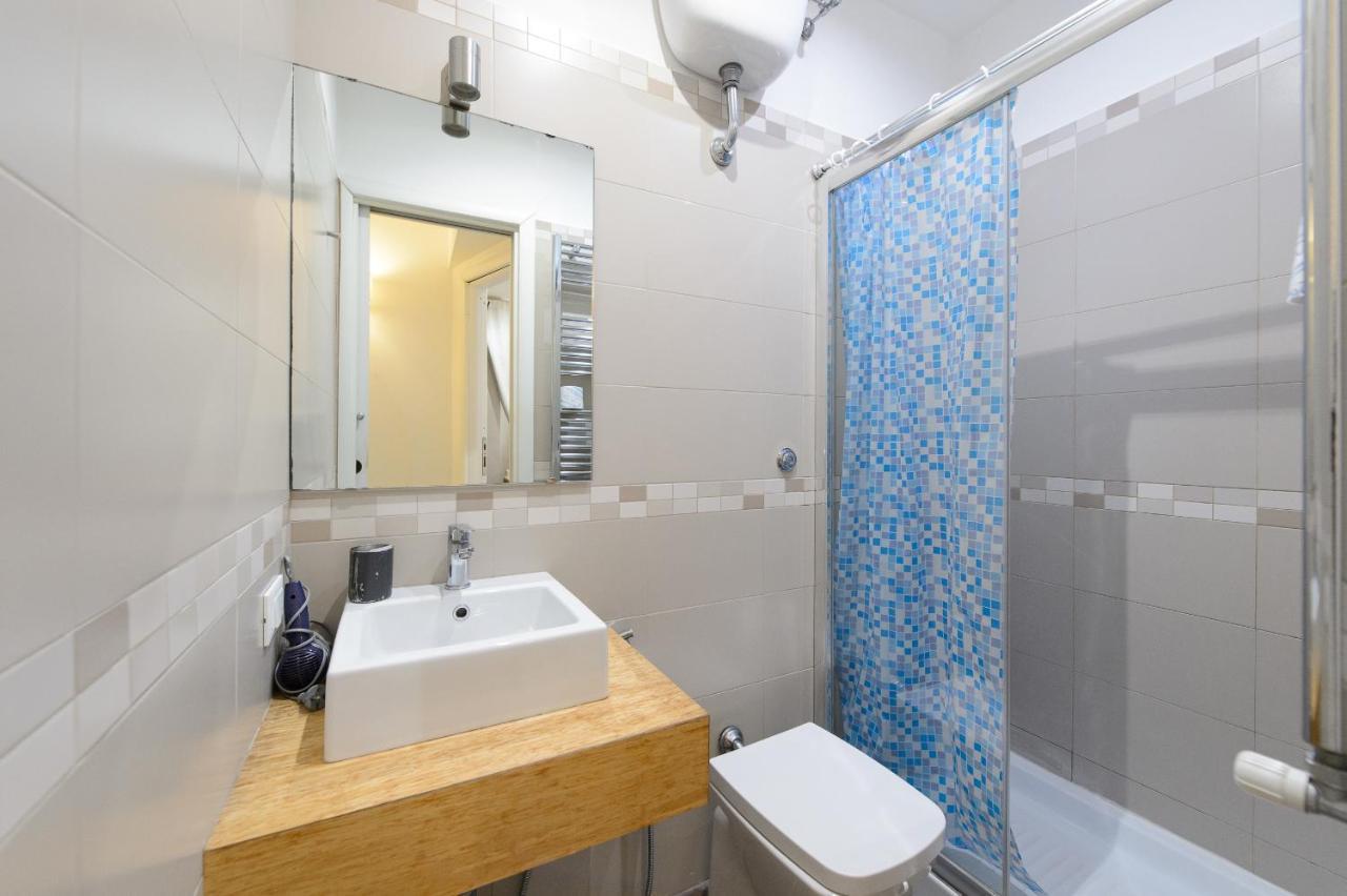 Double Room Private External Bathroom