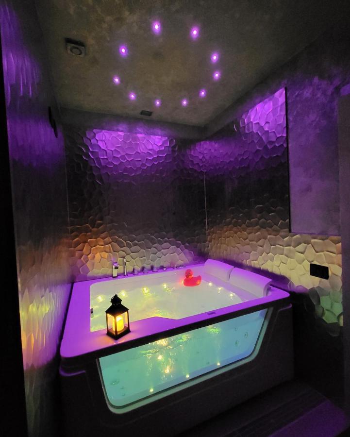 Deluxe queen Room jacuzzi