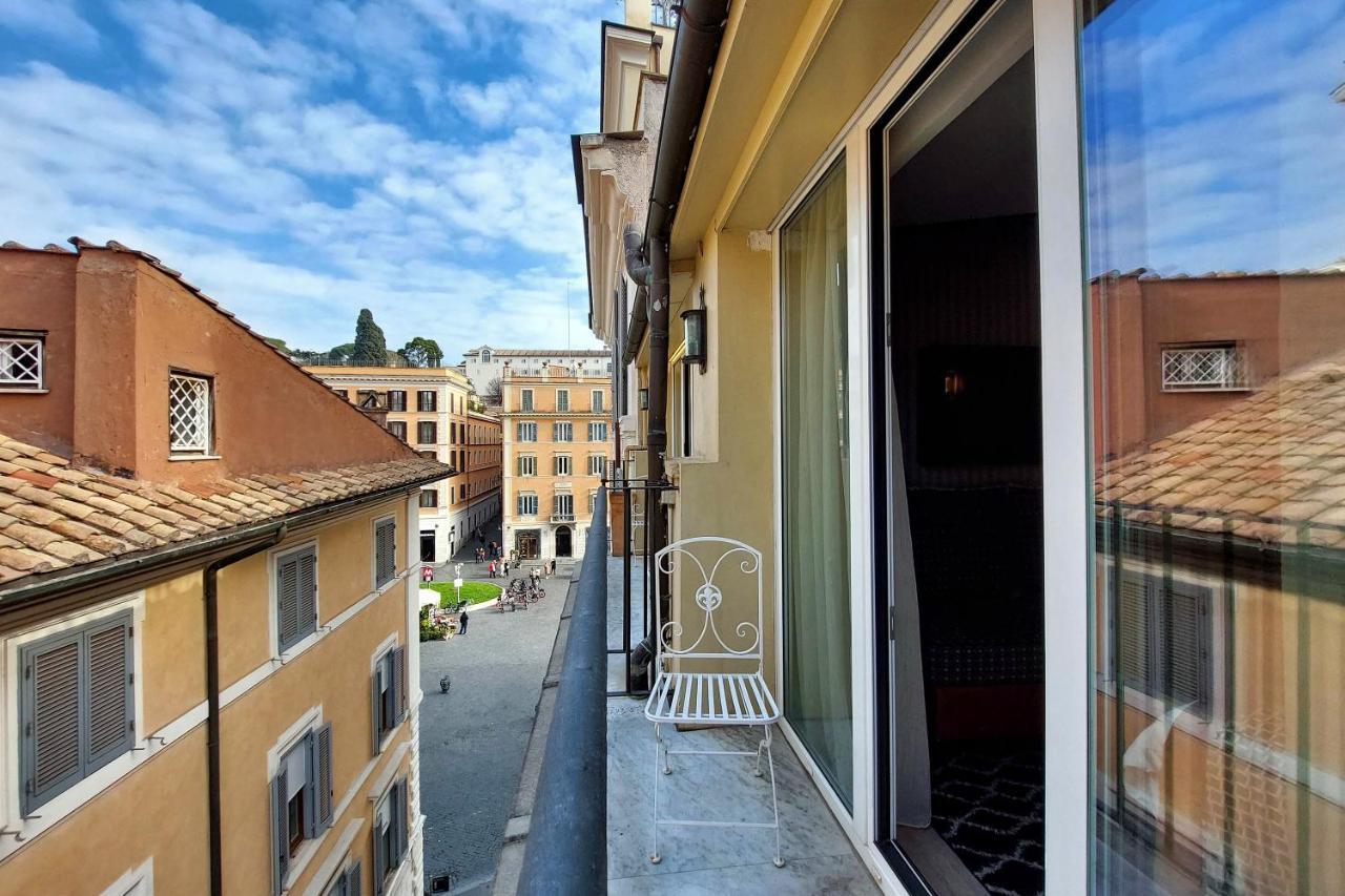 Suite Balcony
