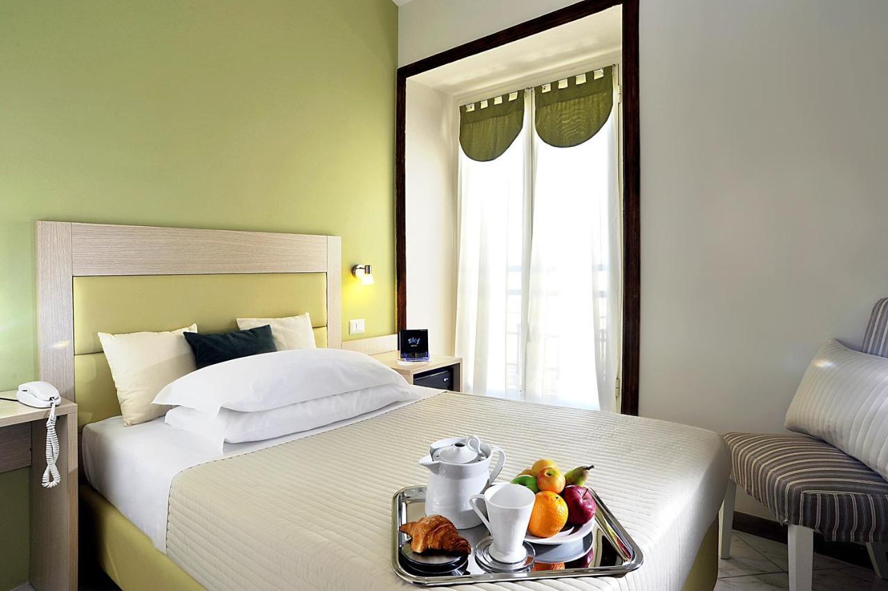 Double Room French Bed