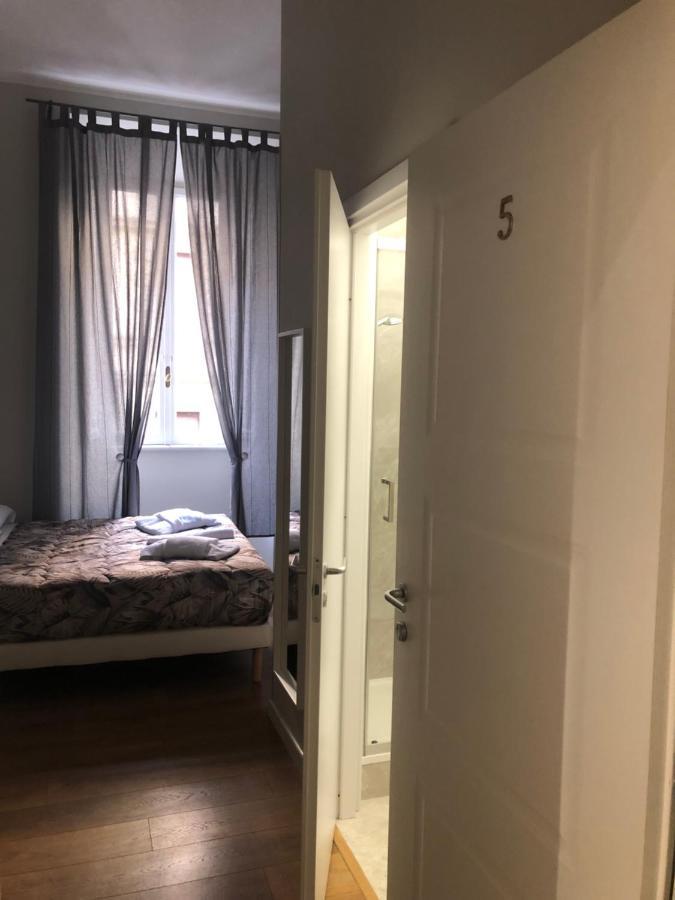 Double Room Private Bathroom