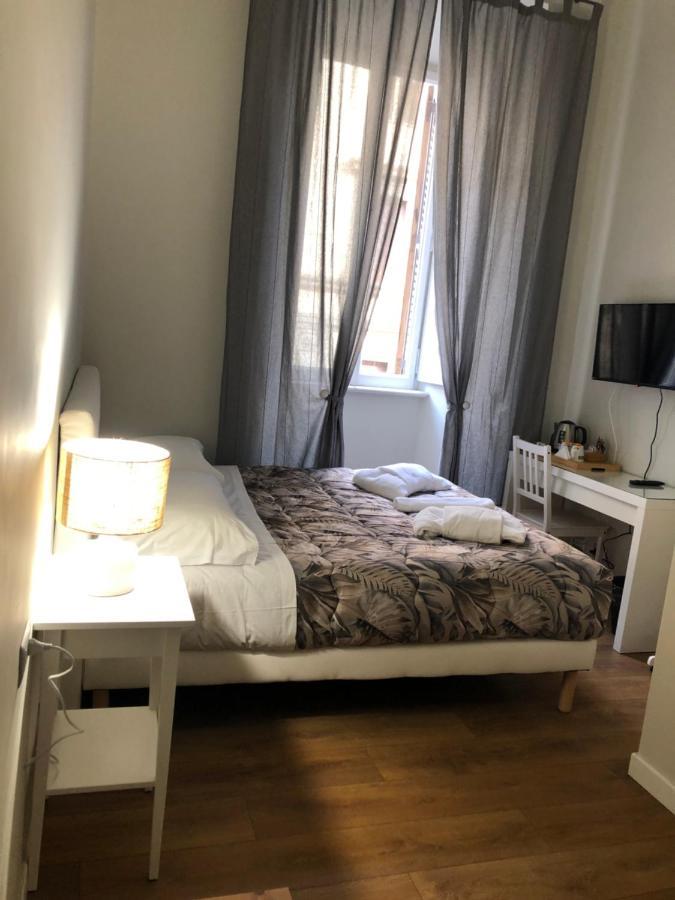 Double Room Private Bathroom