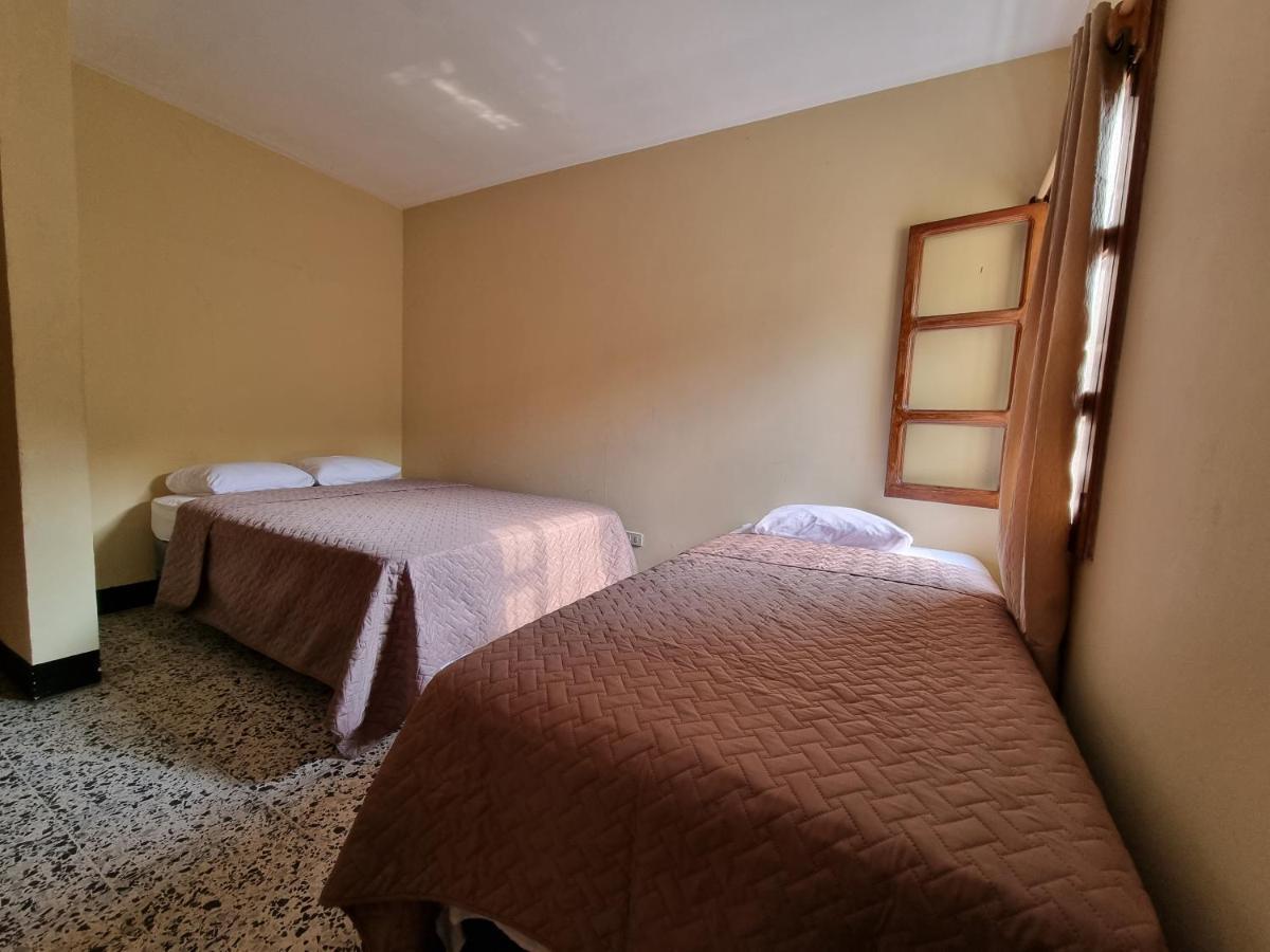 Twin Room Private Bathroom