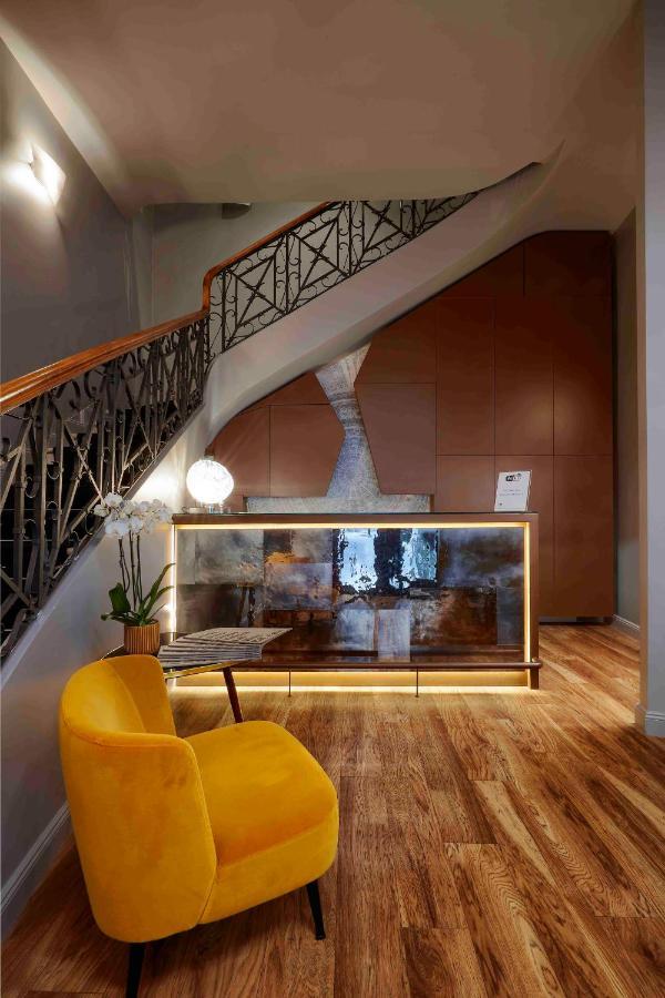 Two Connecting Double Rooms