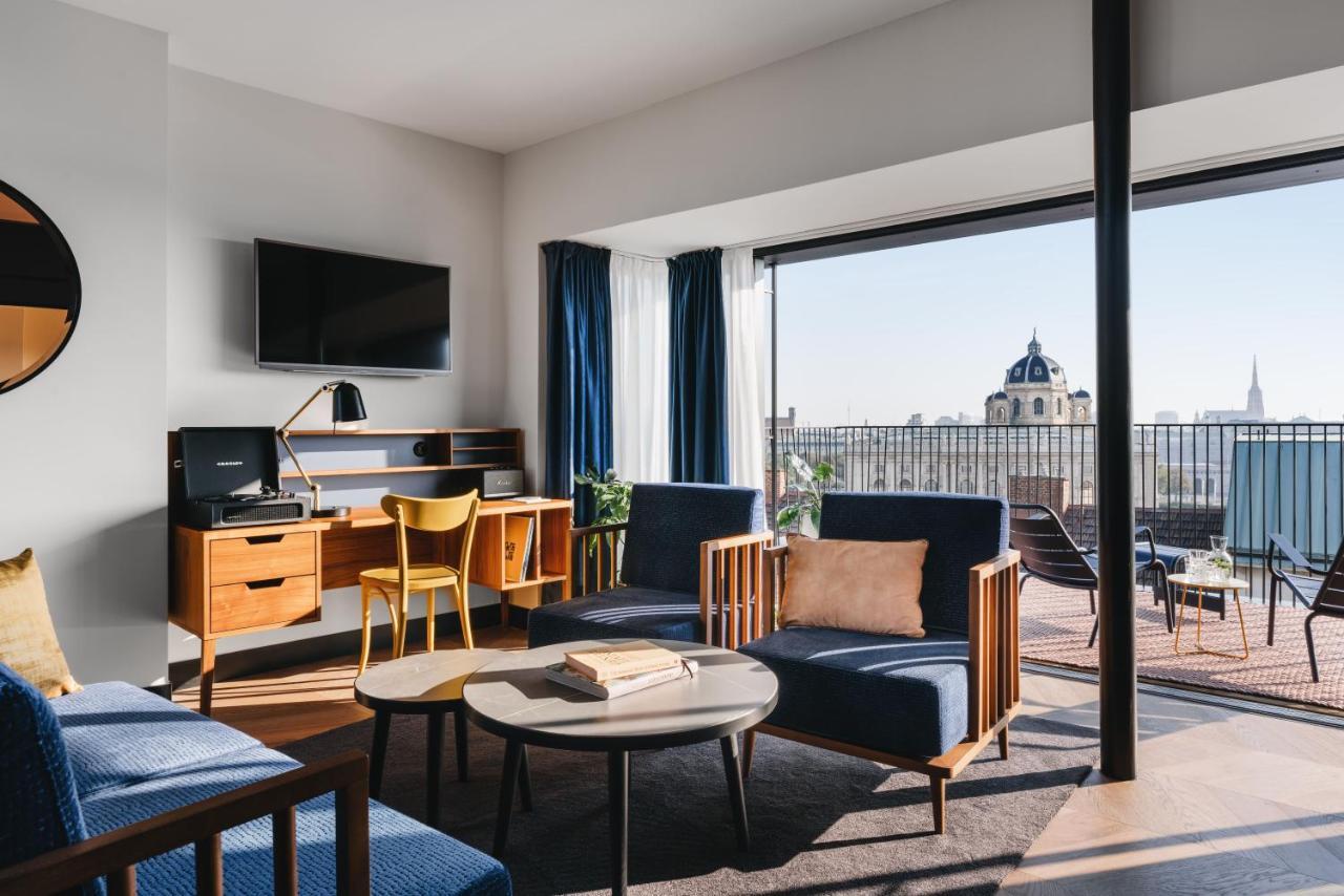 Suite City View