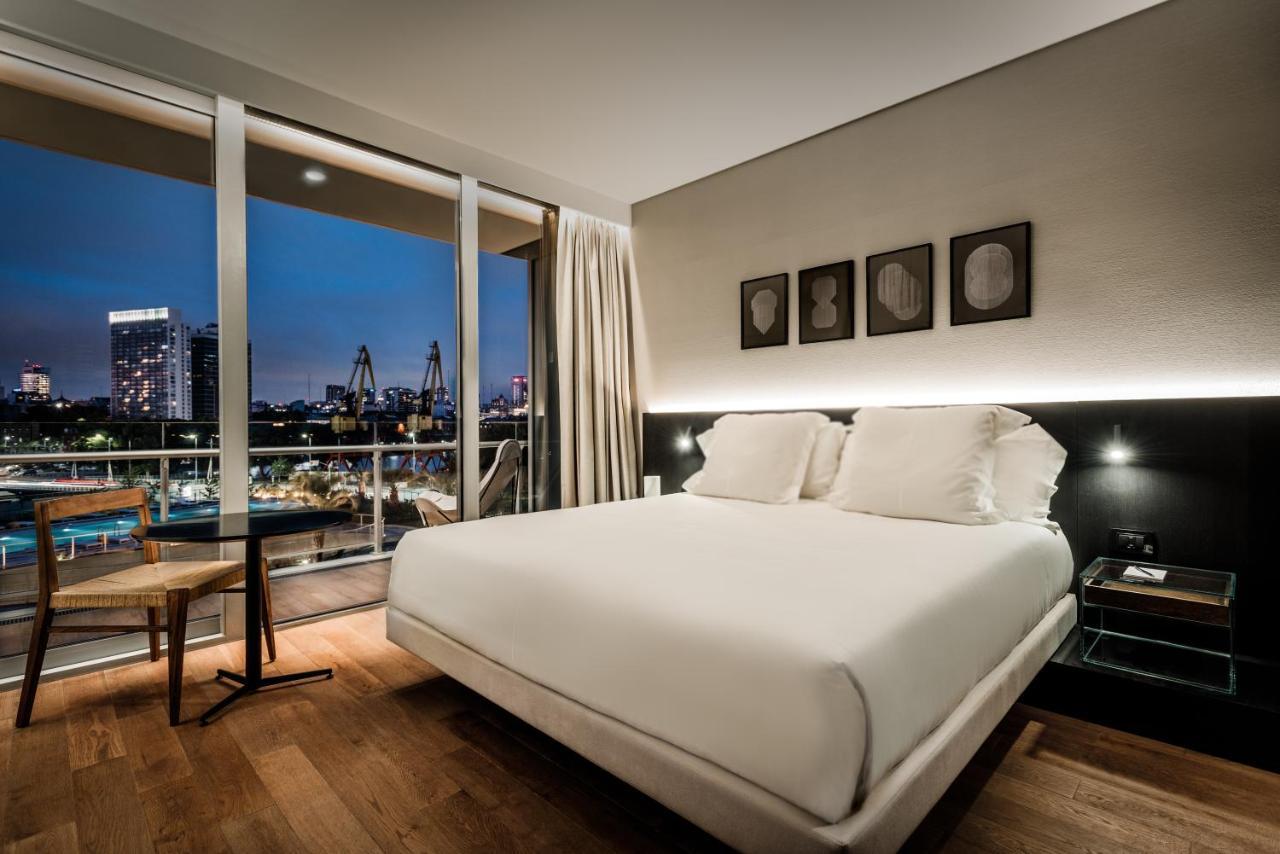 Superior King Room Disability Access