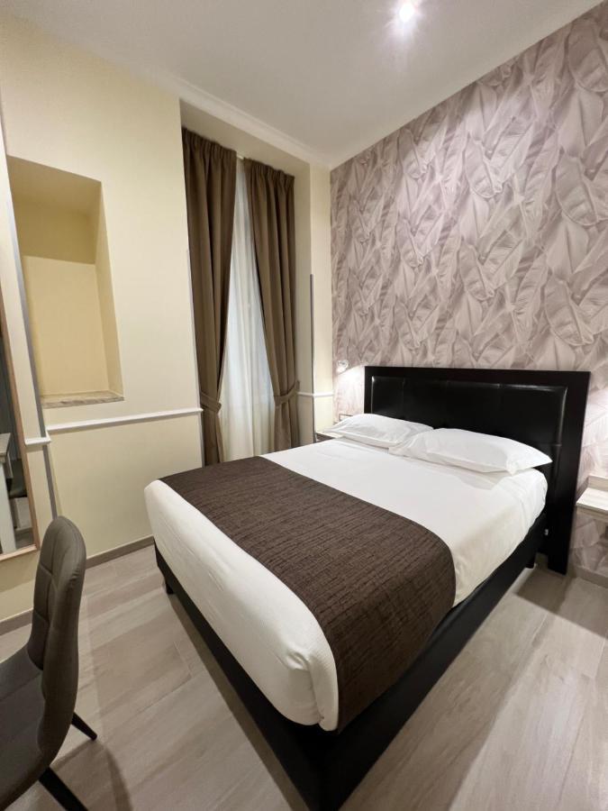 Large Single Room