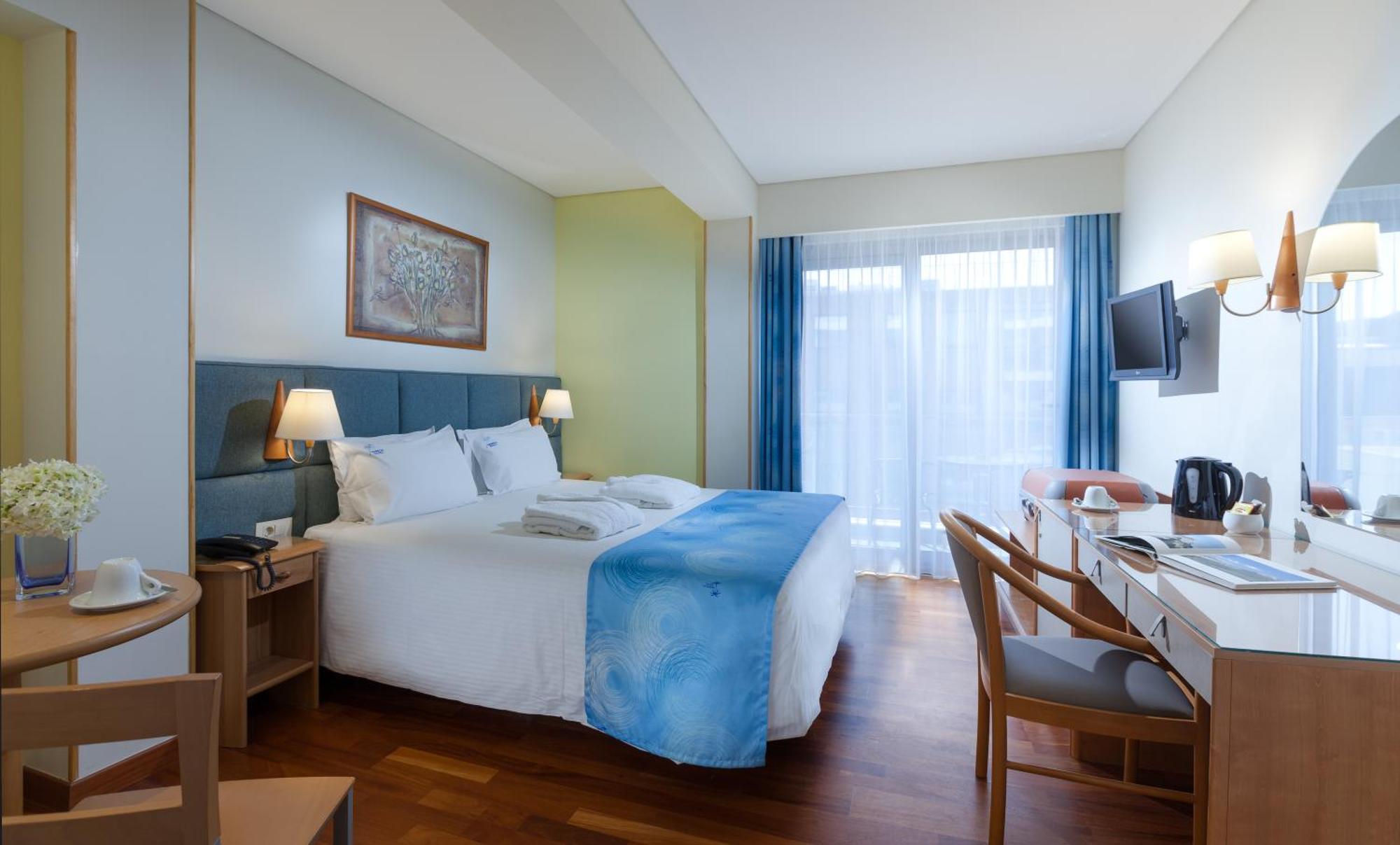 2 Double Rooms Interconnecting Door