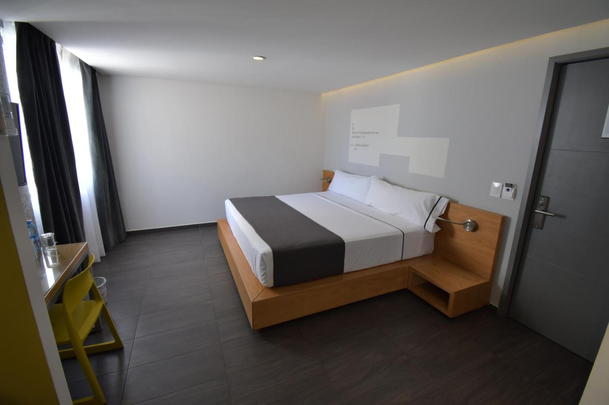 Superior King Room