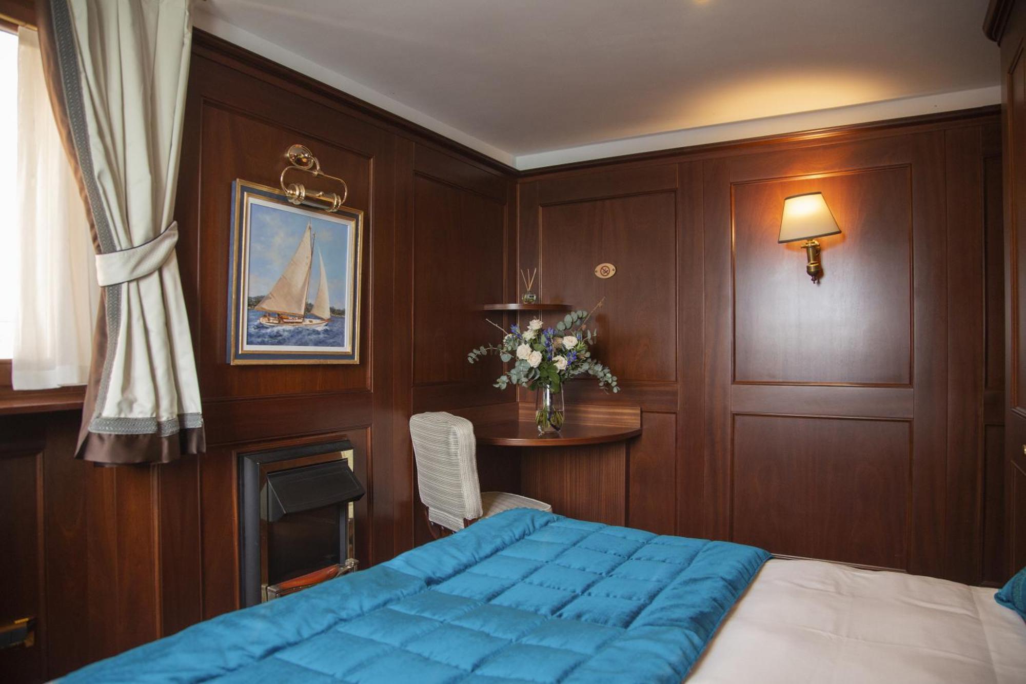 Classic Double Room with Lagoon View
