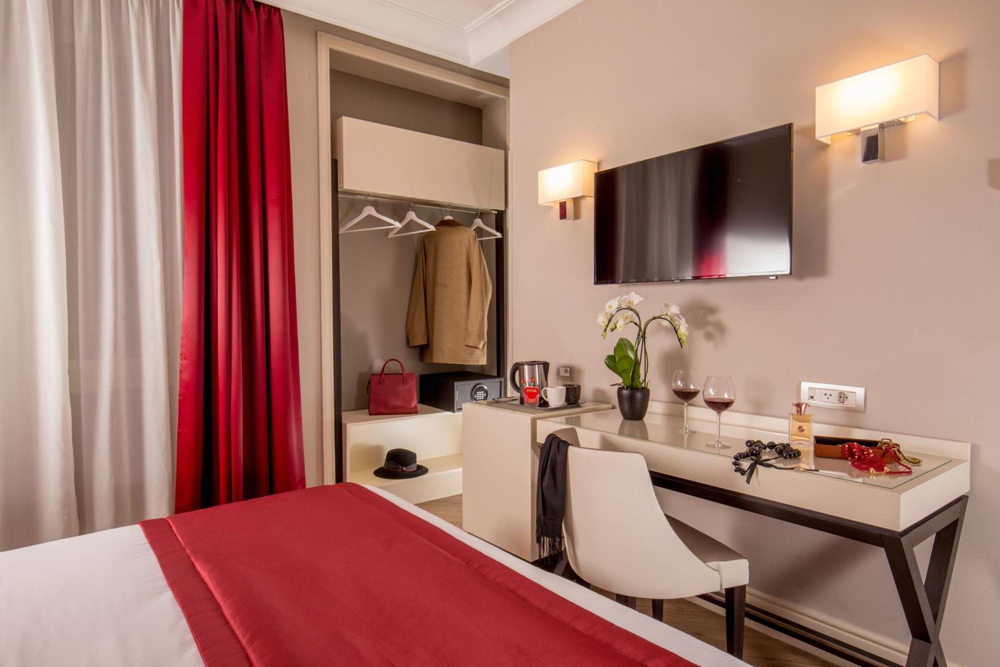 Classic Double Room