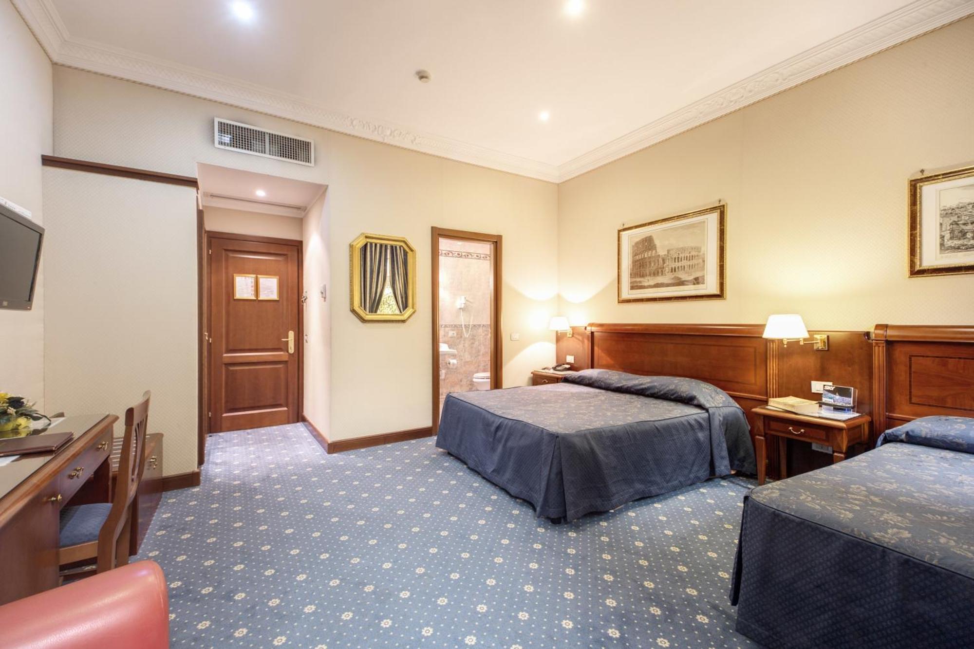 Triple Room