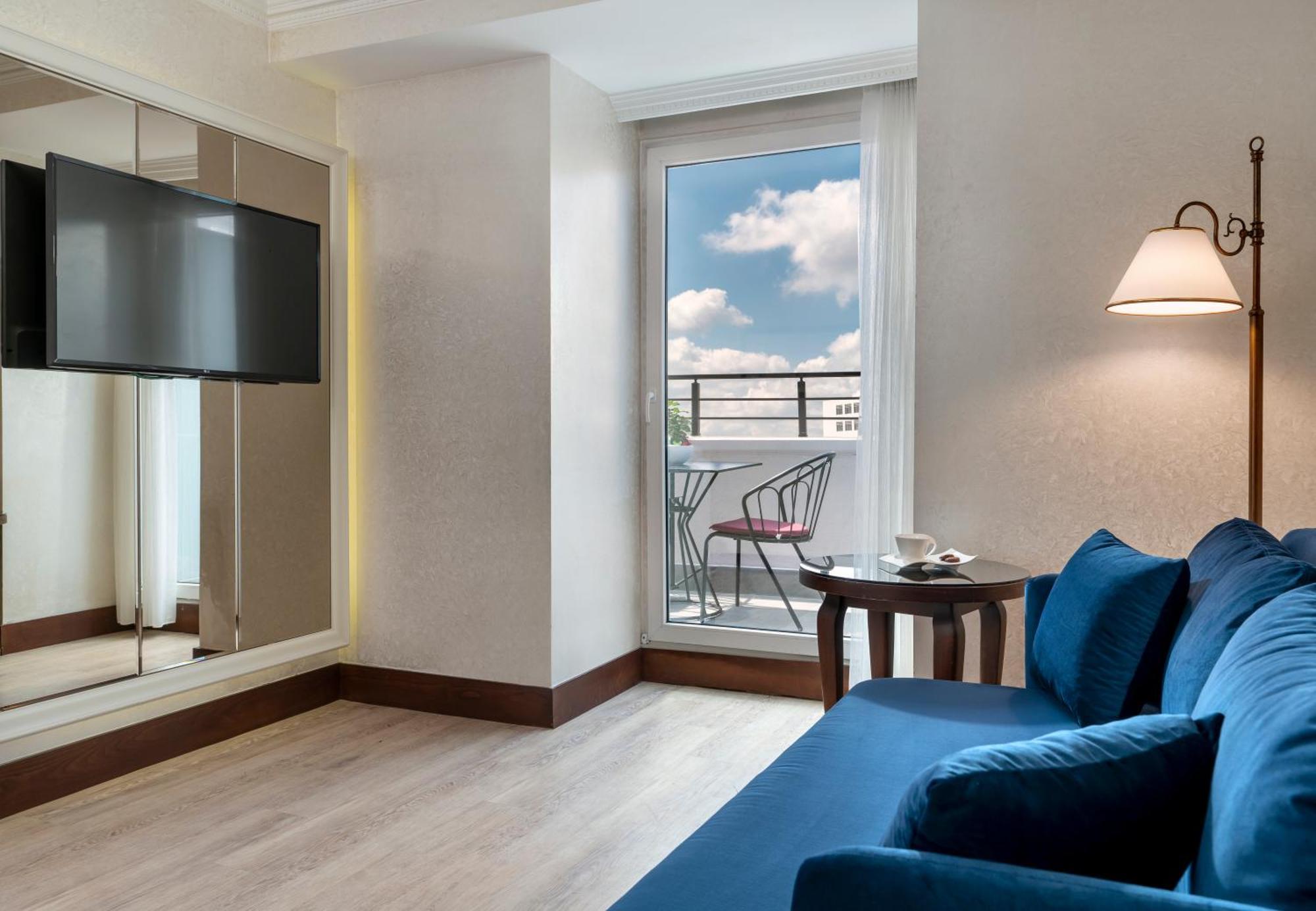 Suite with Terrace