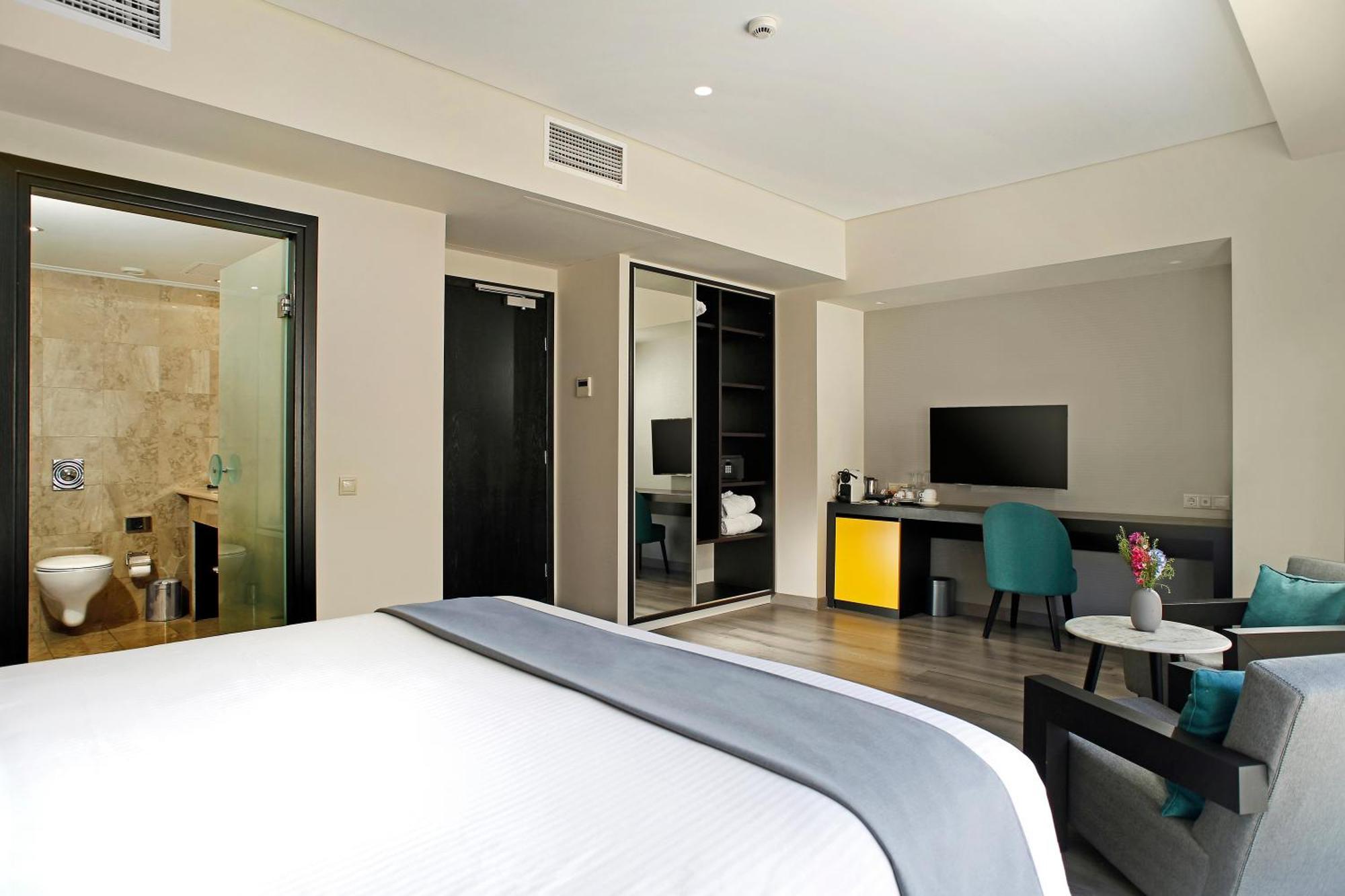 Junior Suite Balcony