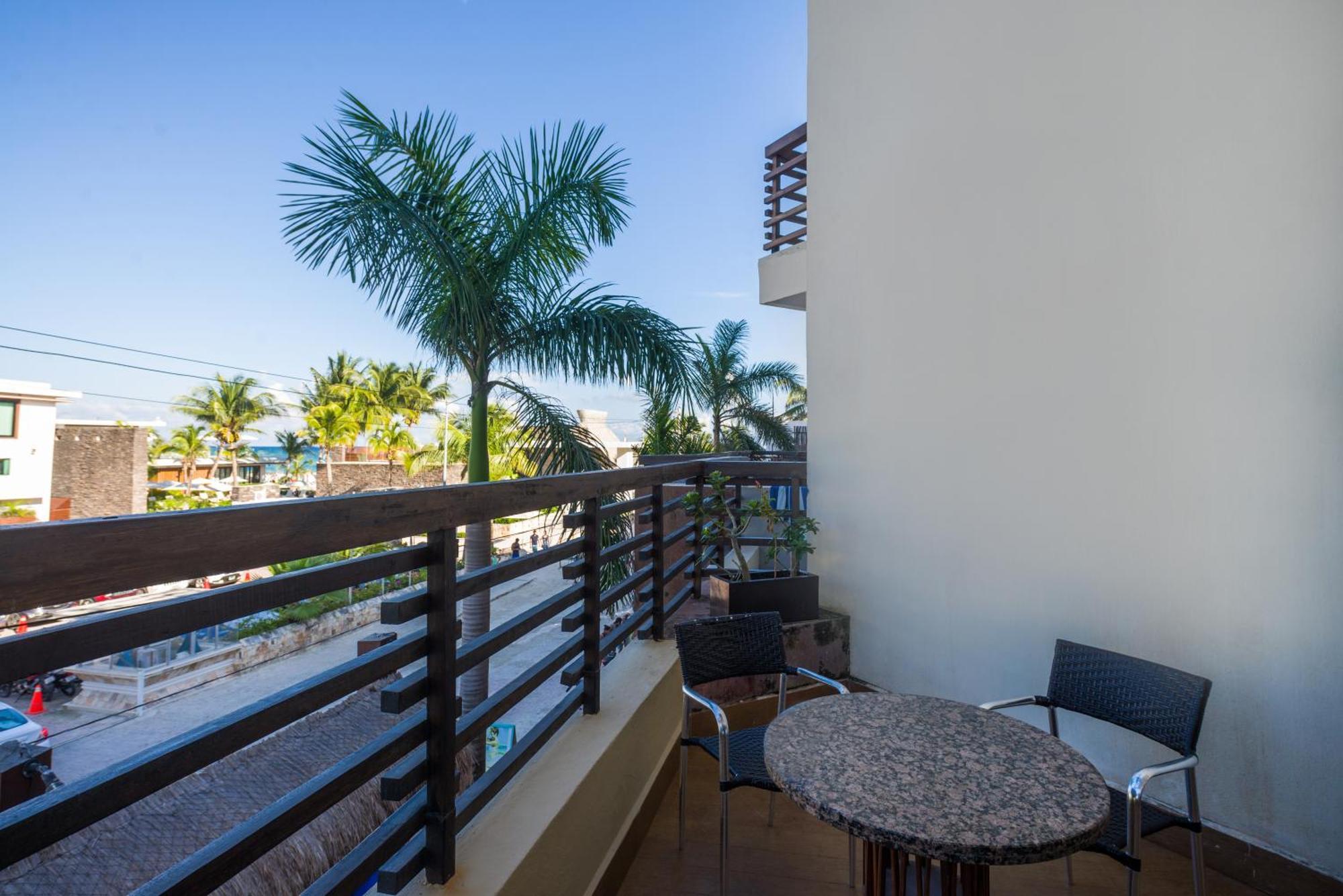 Junior Suite Street View
