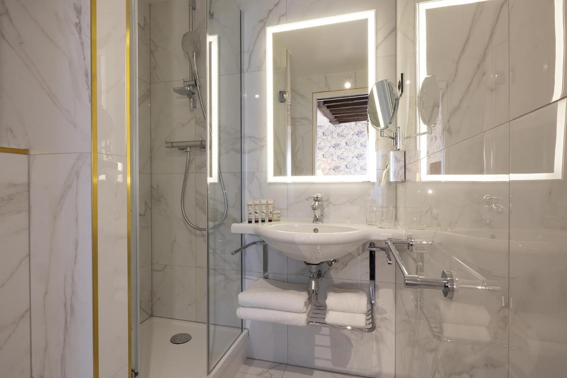 Luxury Quadruple Room