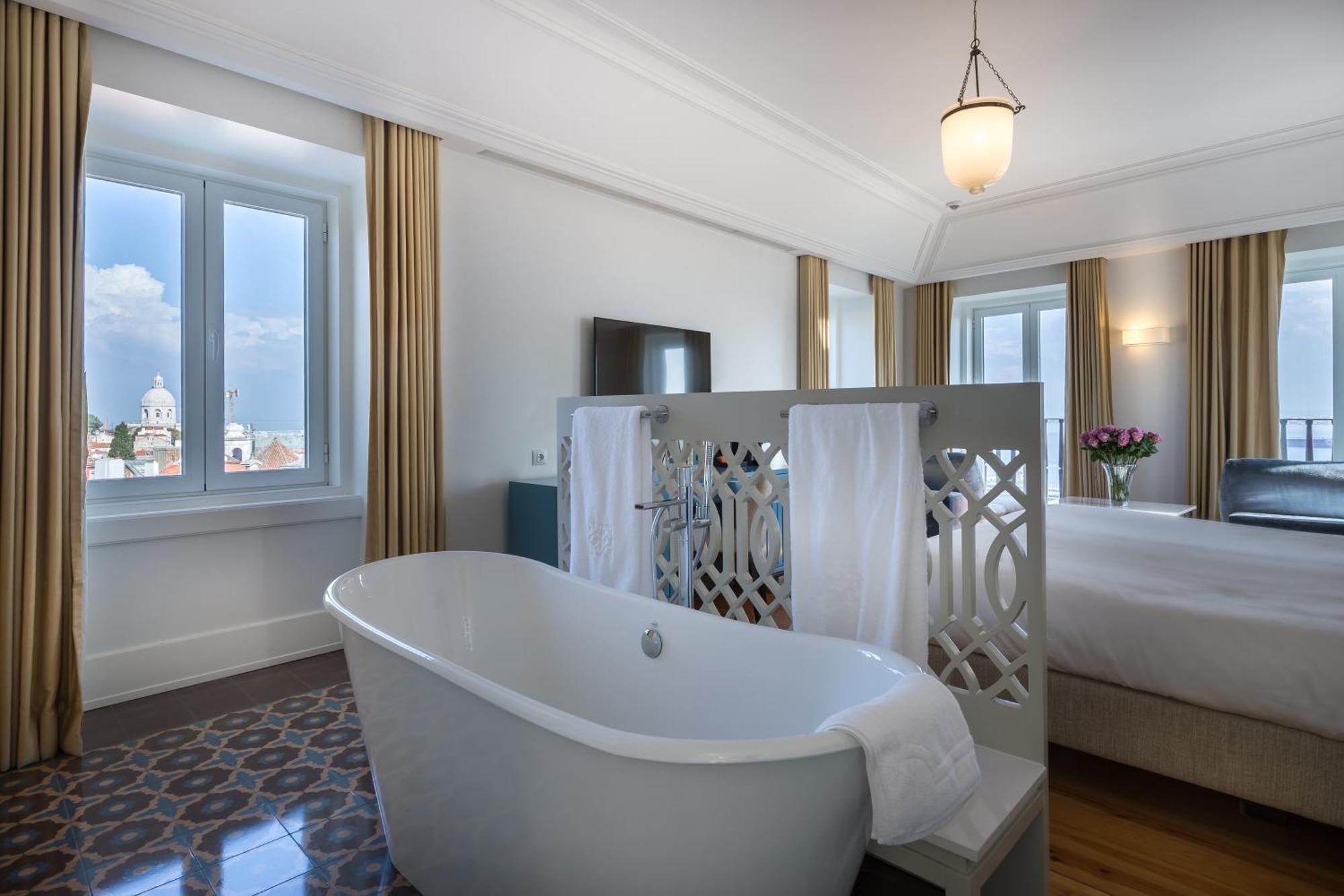 Junior Deluxe Suite Panoramic View