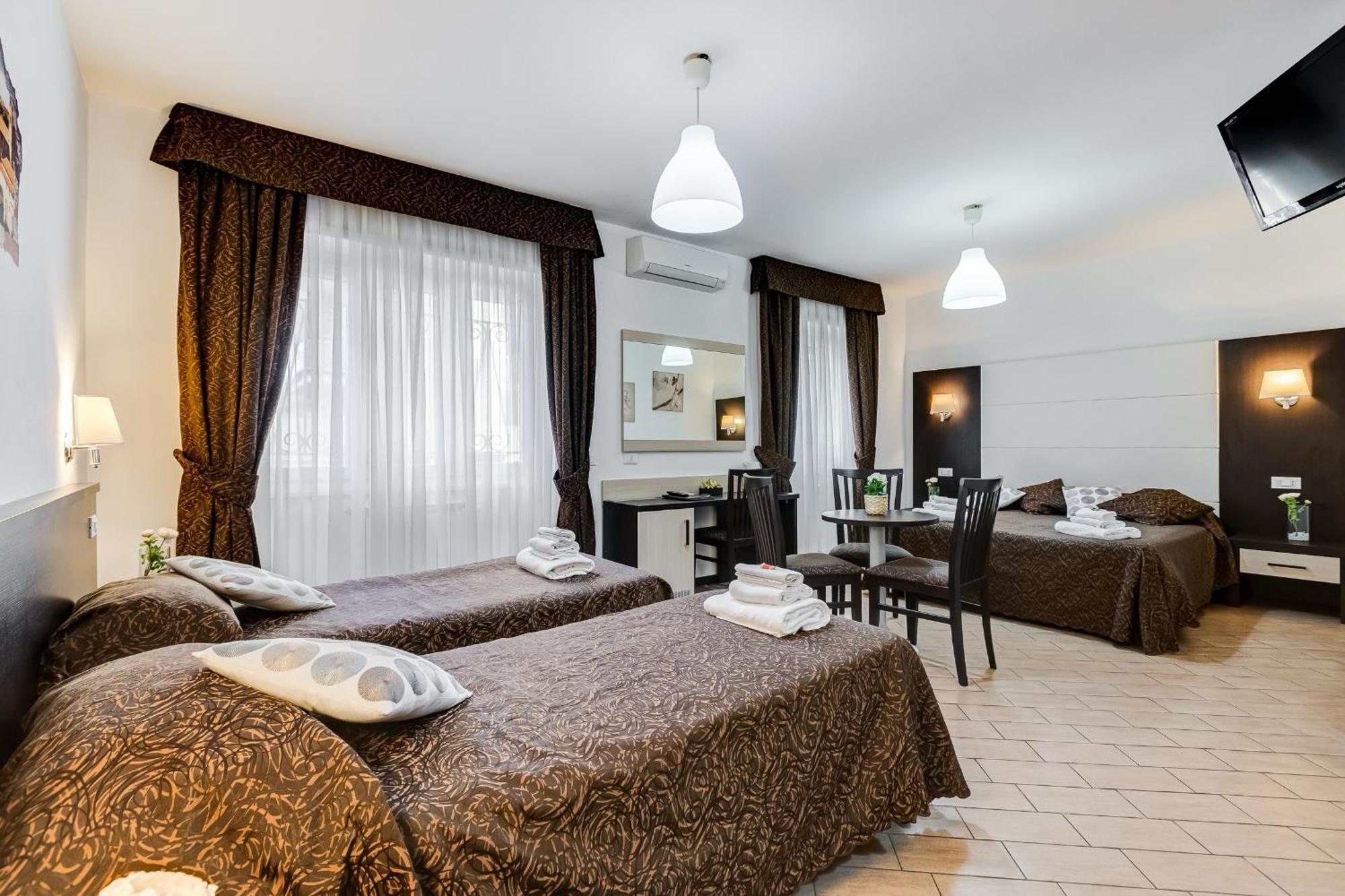 Deluxe Family Room