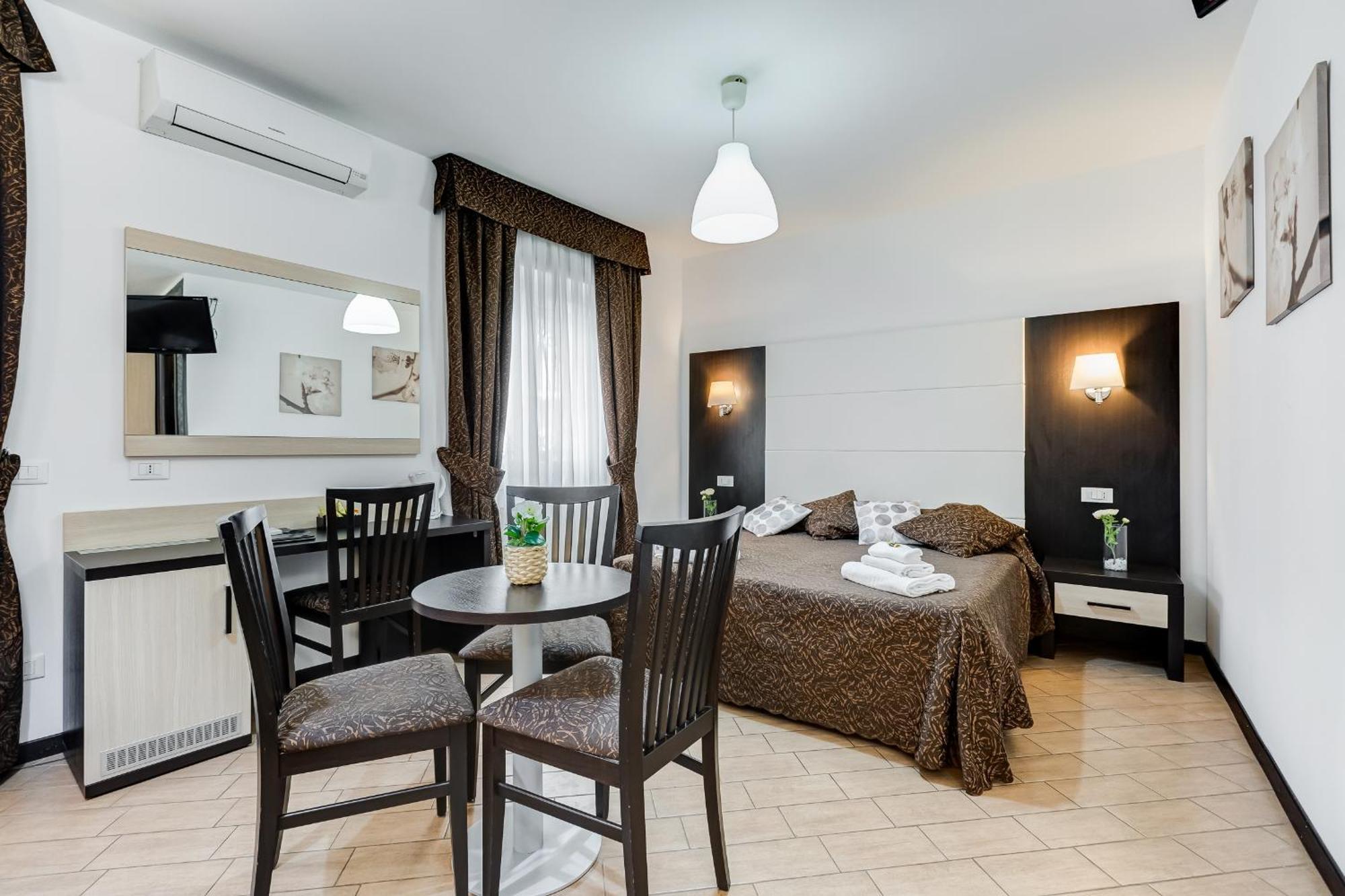 Deluxe Family Room