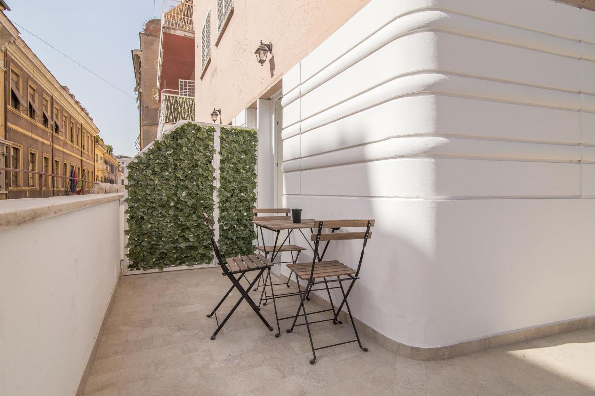 Deluxe Double or Twin Room Balcony