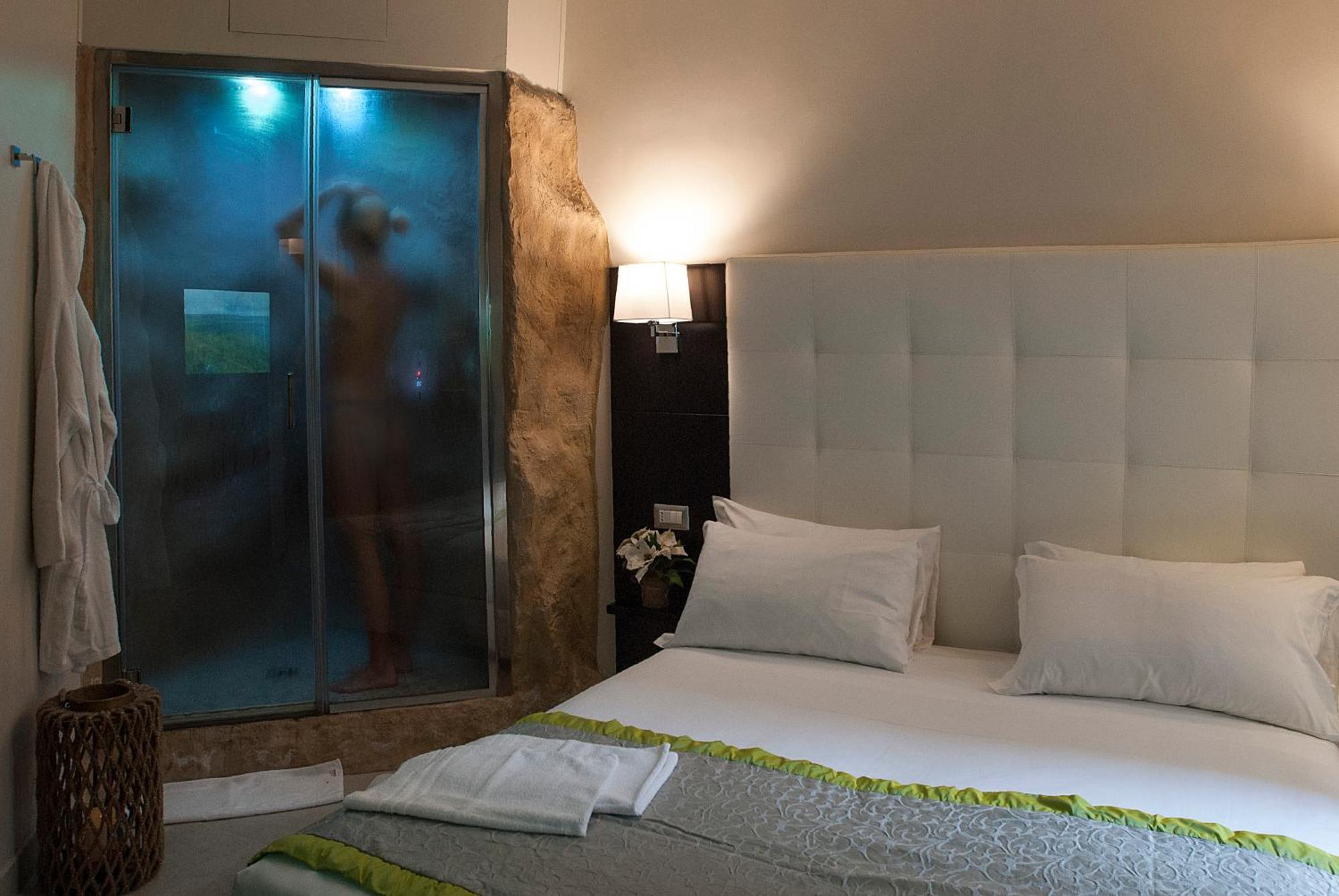 Superior Double or Twin Room Sauna Access