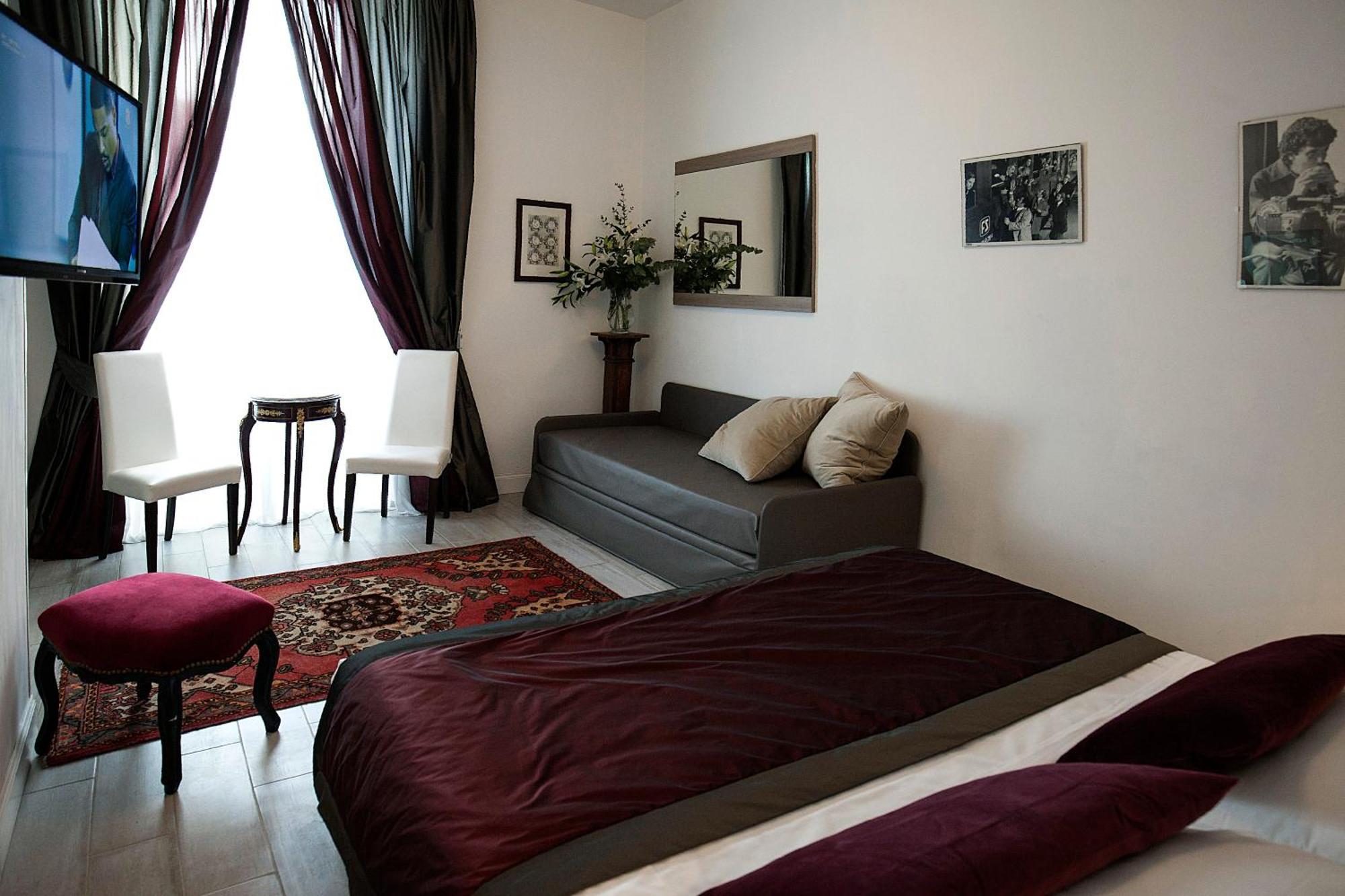 Triple Room