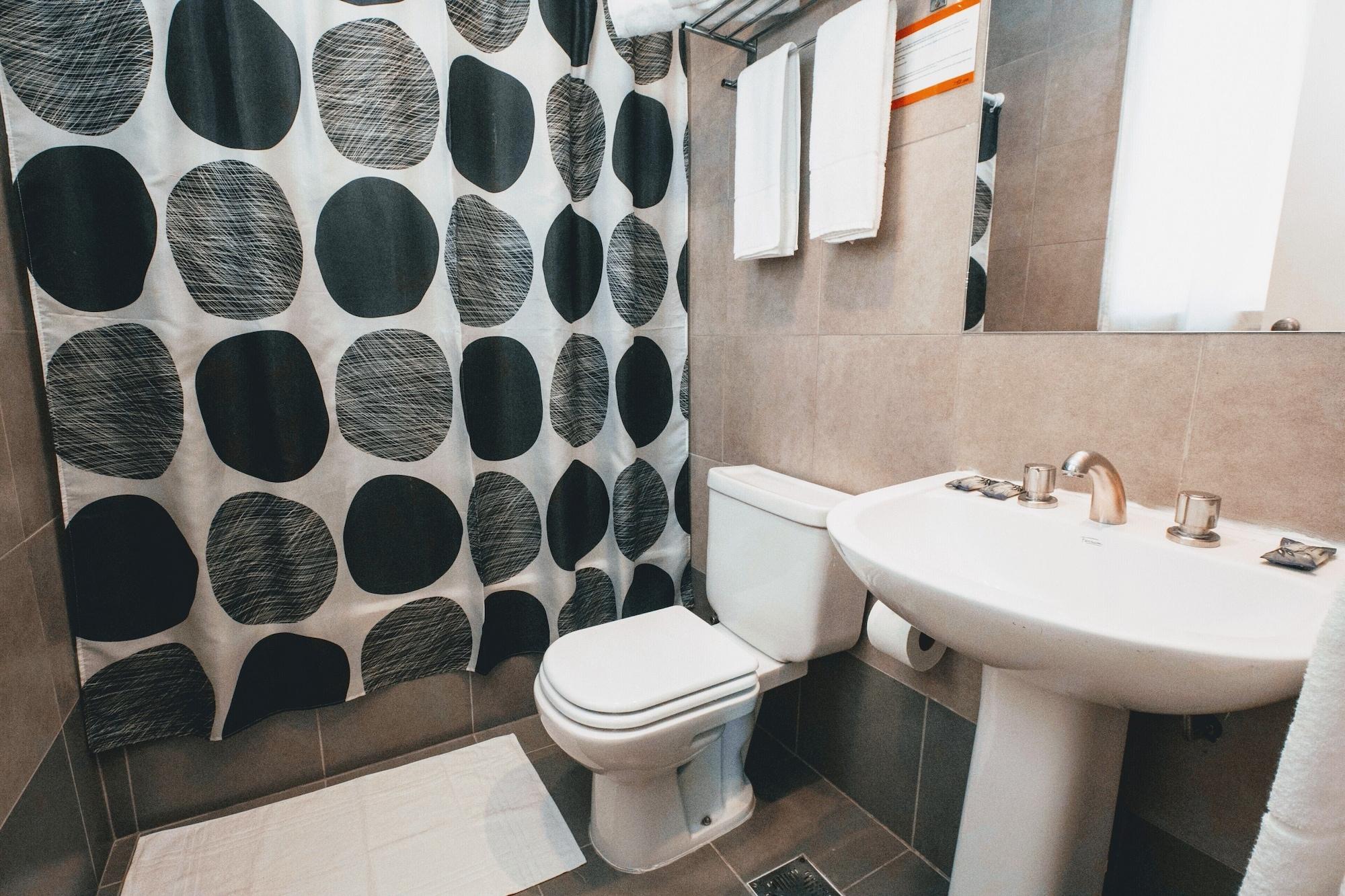 Twin Room Private Bathroom