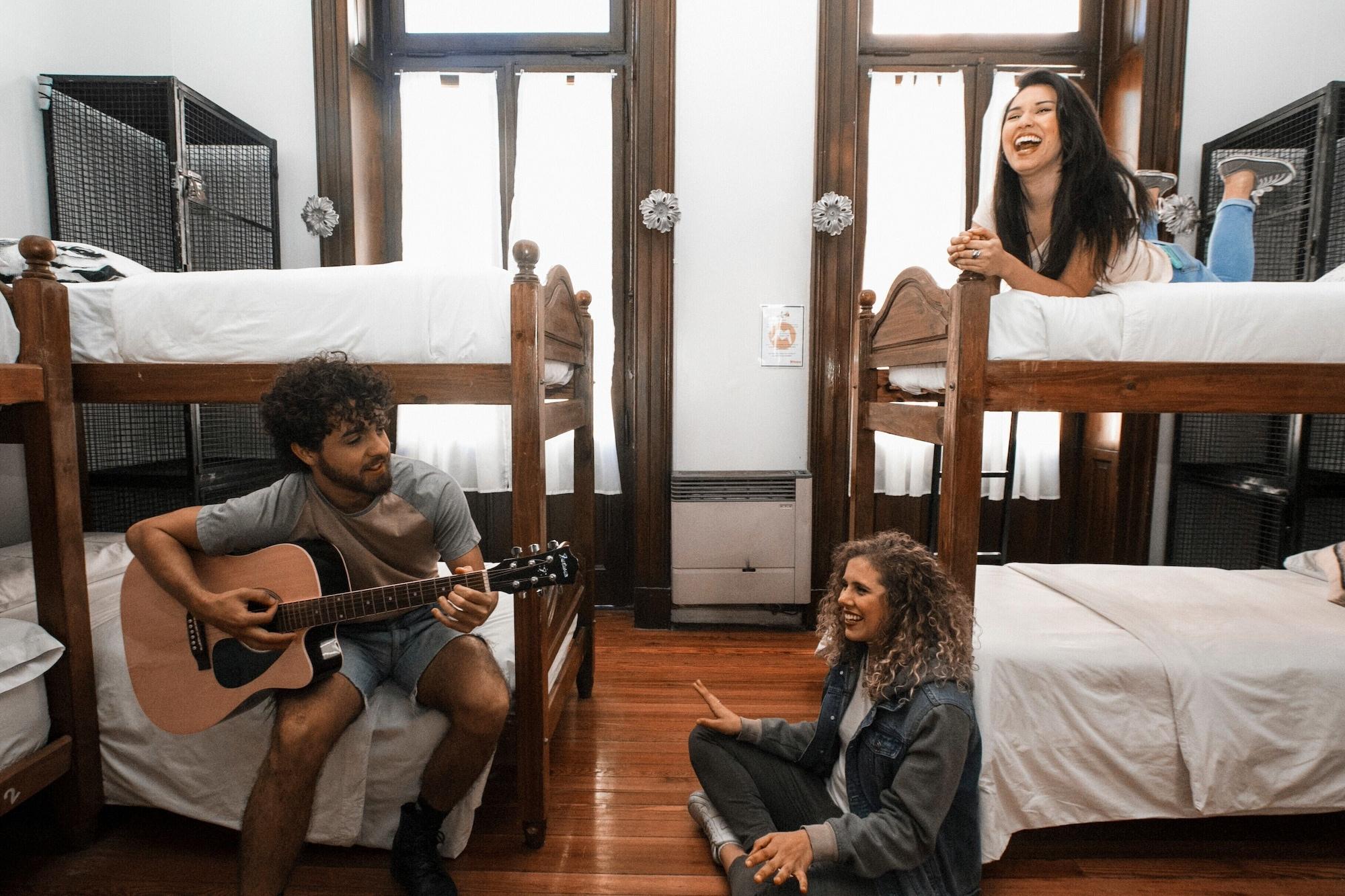 Single Bed Mixed Dormitory Room