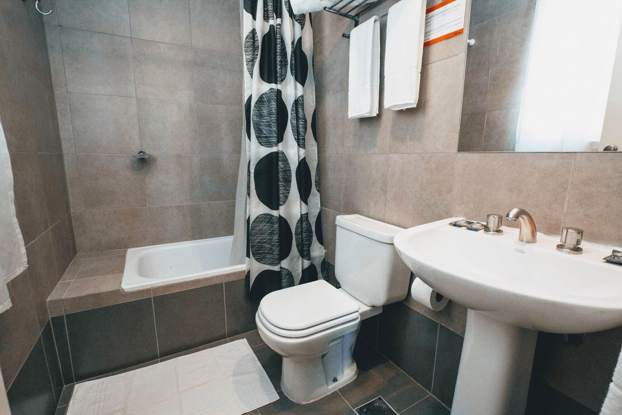 Twin Room Private Bathroom