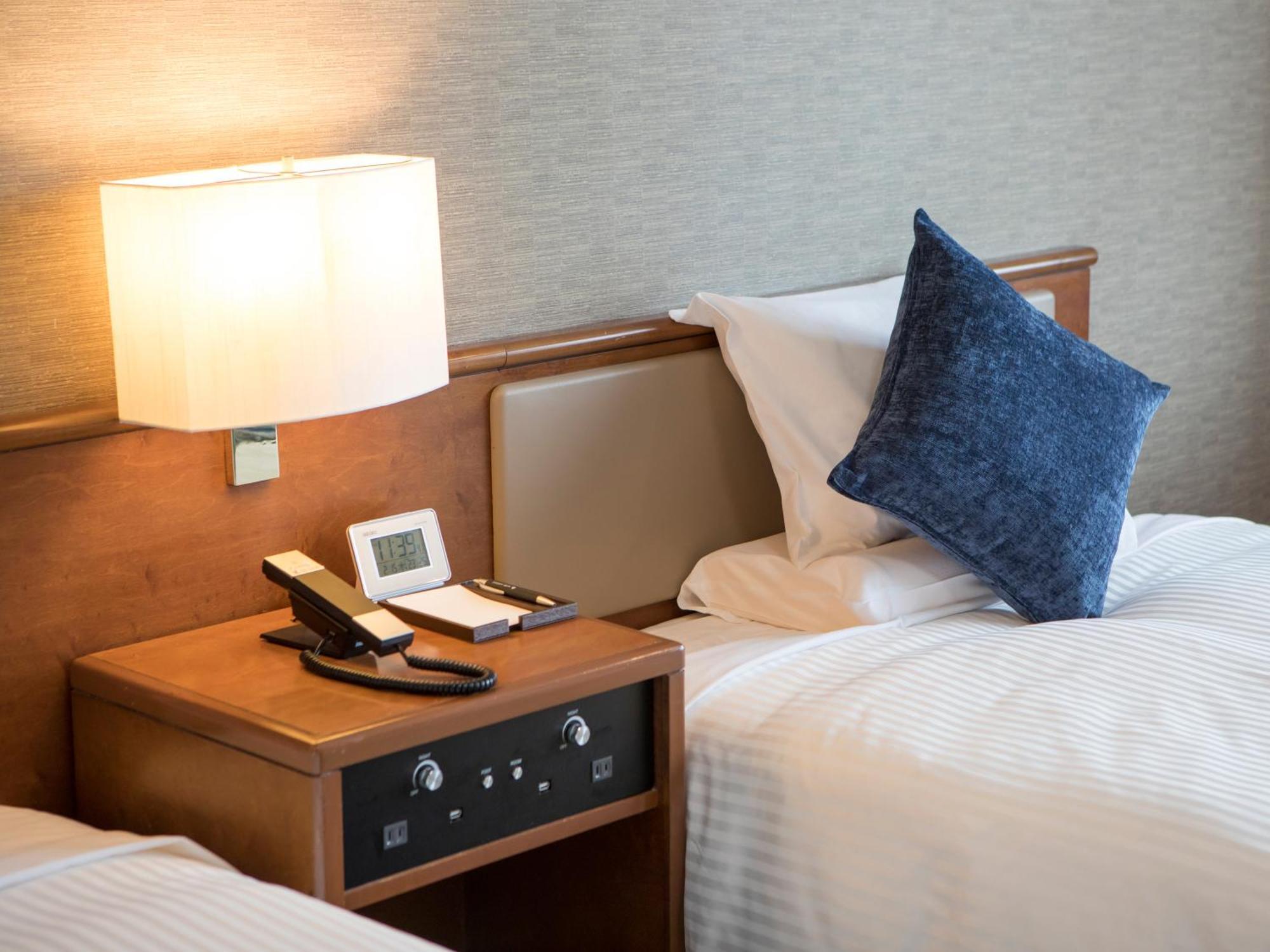 Standard Twin Room Non-Smoking Lower Floor