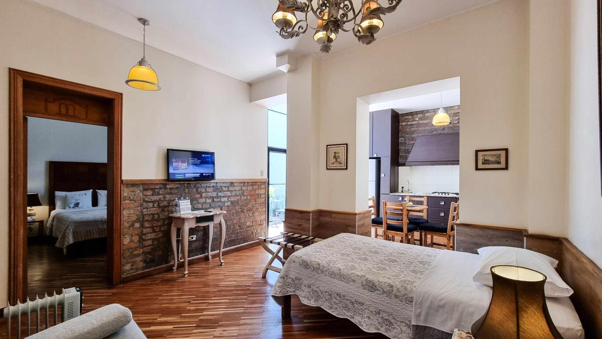 One-Bedroom Apartment