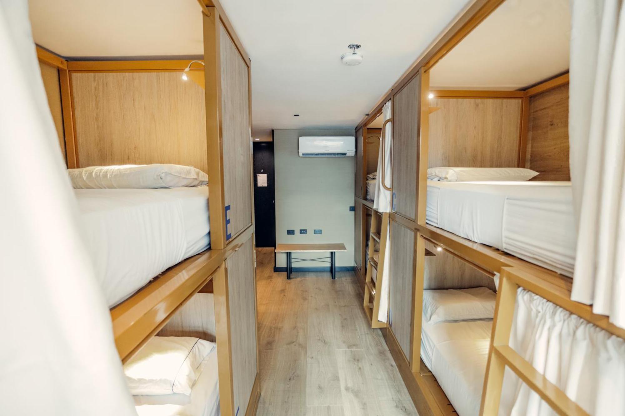 Bed 6-Bed Mixed Dormitory Room