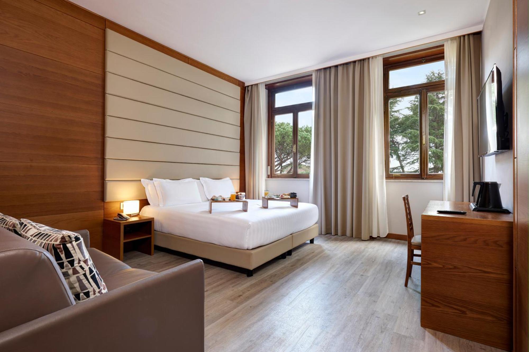 Deluxe Executive Double or Twin Room
