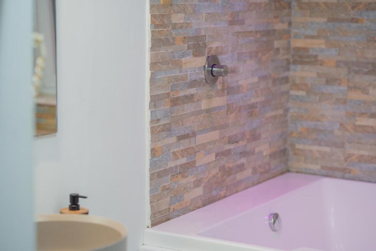 Double Room Spa Bath