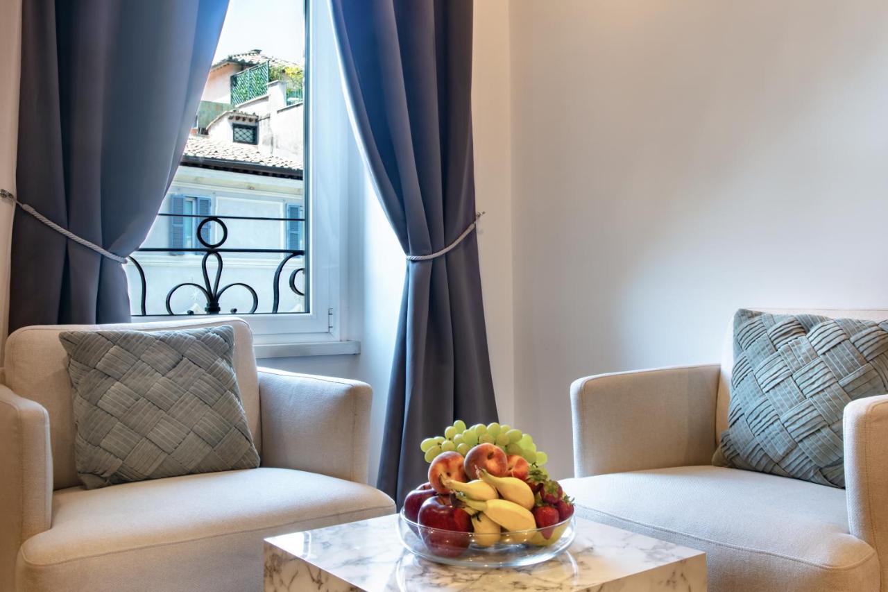 Deluxe King Suite View