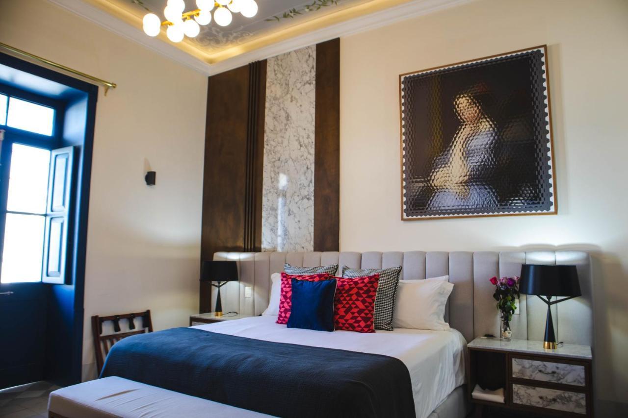Deluxe King Suite
