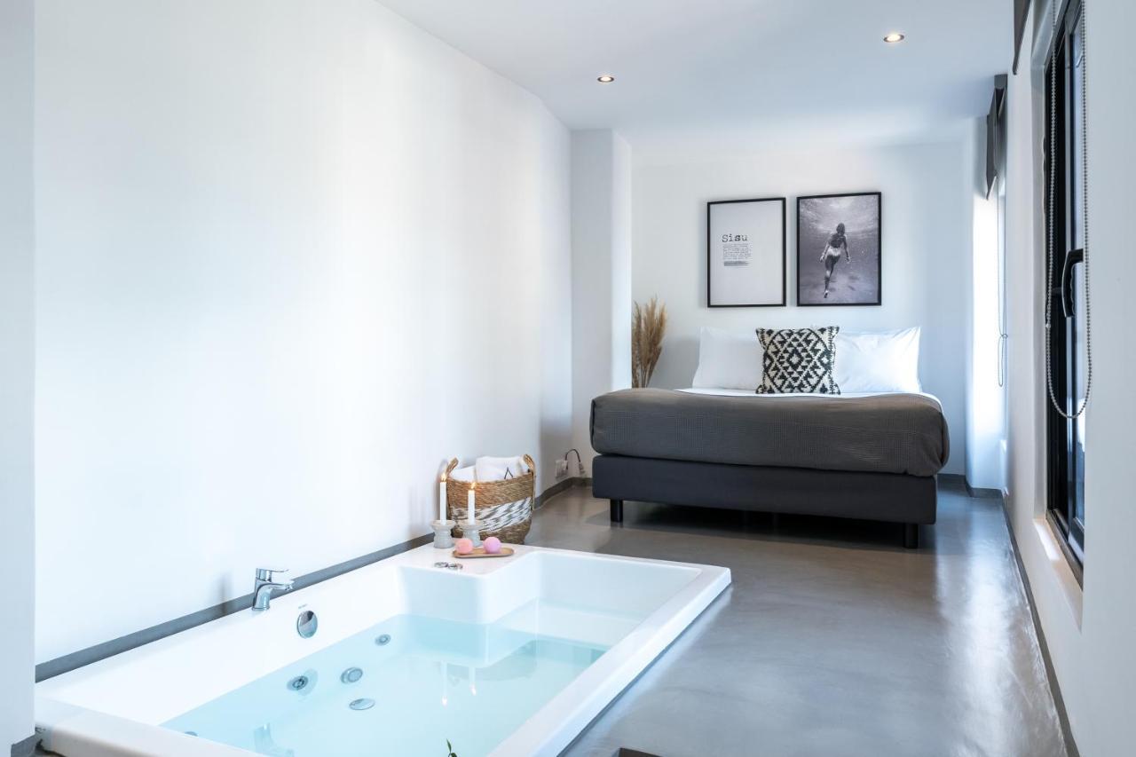Double Room Hot Tub