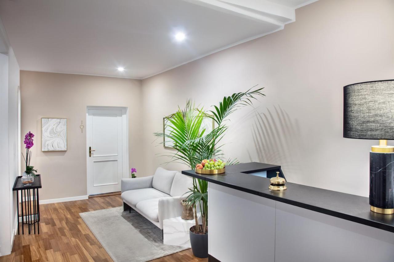 Deluxe King Suite View