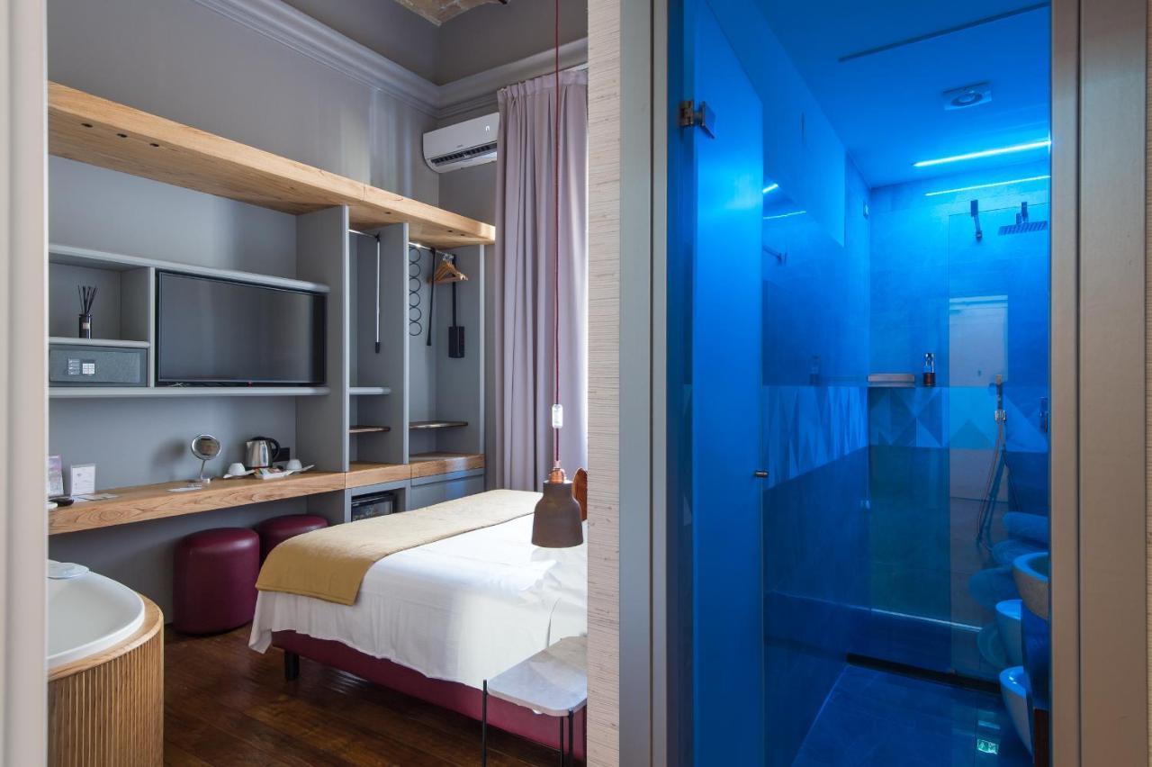 Deluxe Spa Bath