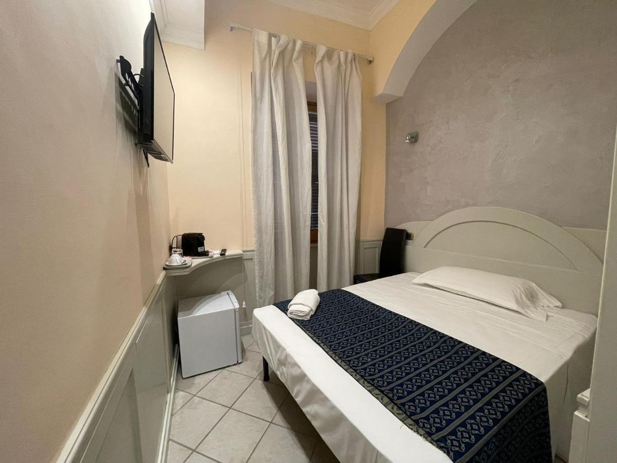 Budget Single Room
